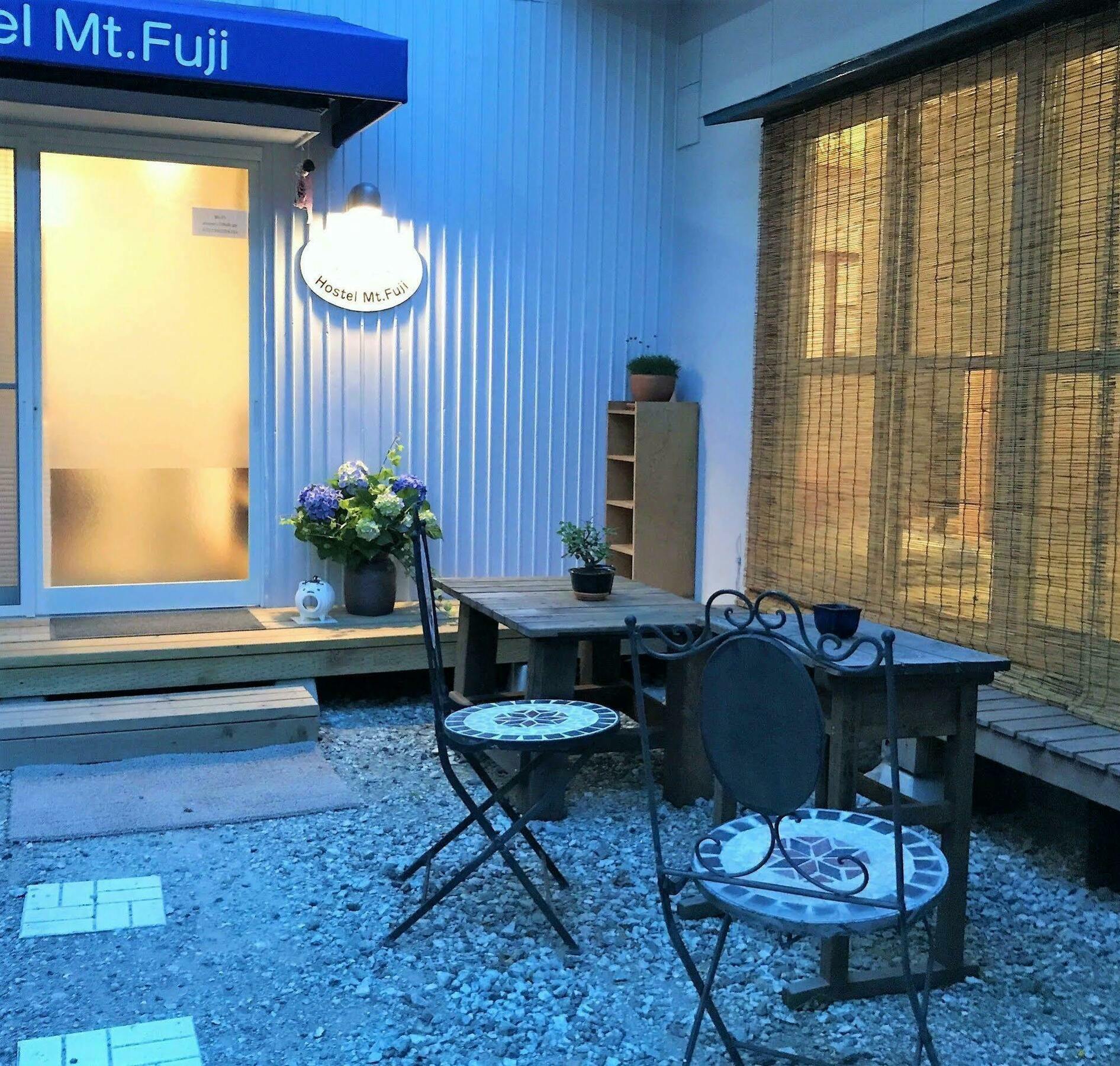 Hostel Mt. Fuji - Fukuya Фудзиёсида Экстерьер фото
