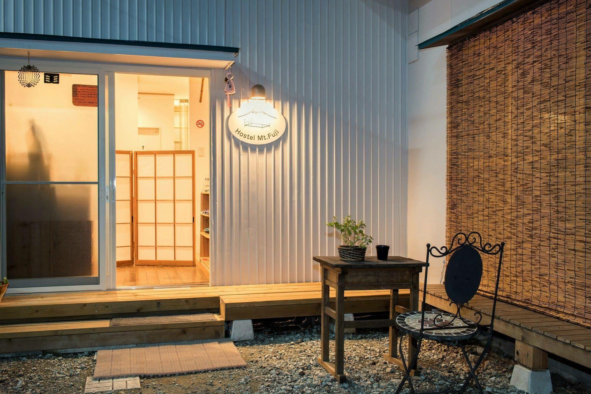 Hostel Mt. Fuji - Fukuya Фудзиёсида Экстерьер фото